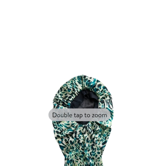 NEW HAIR CARE BUNDLE / WET BRUSH and HAIR BONNETS - Picture 10 of 10